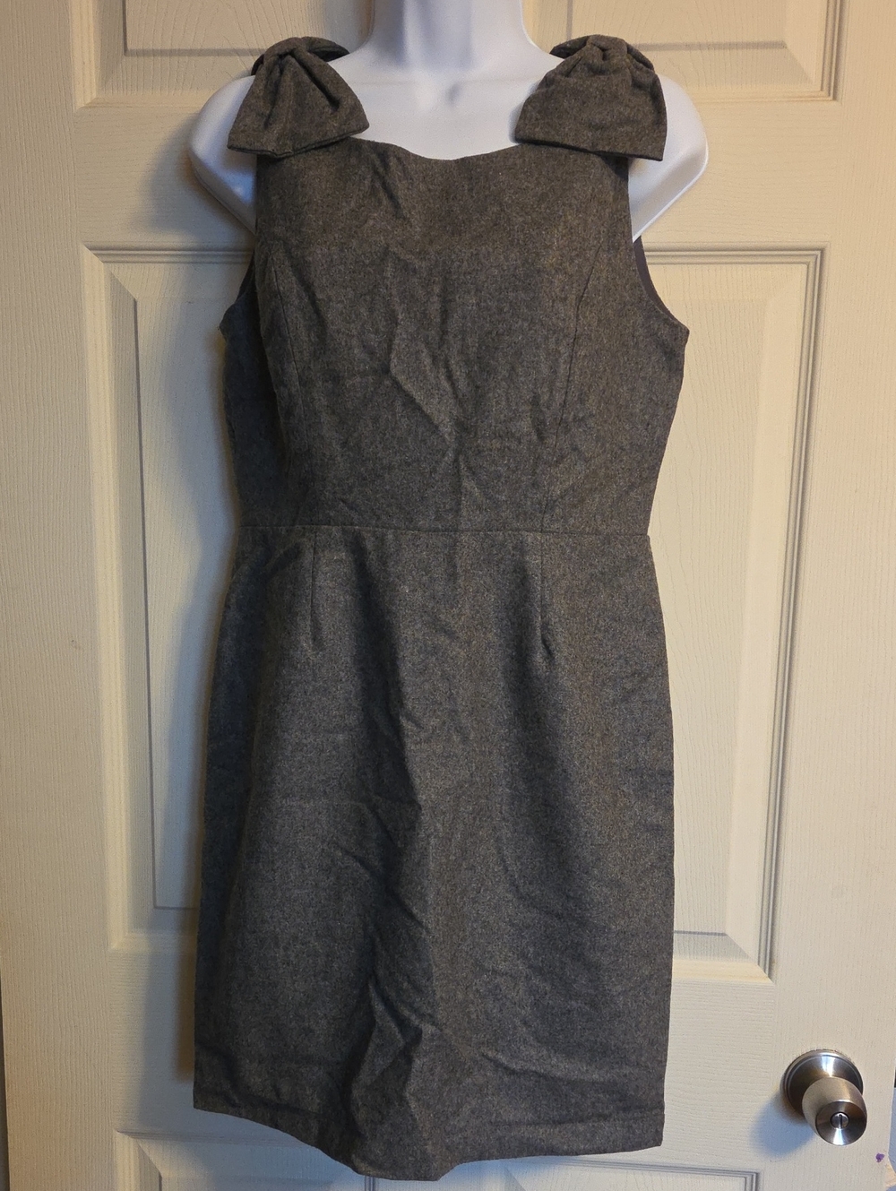 Monteau Sleeveless Gray Bow Sheath Dress Size Medium